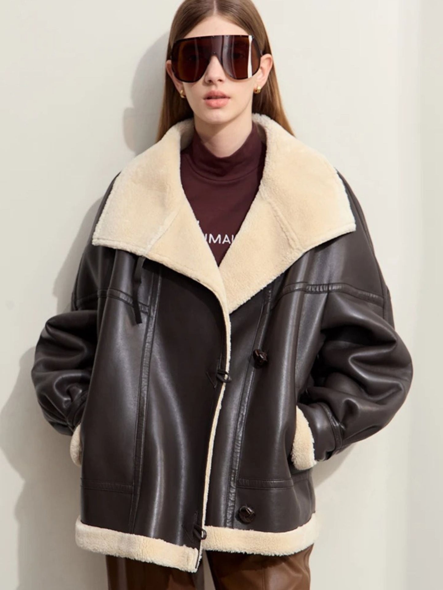 dicker Kunstlederjacke mit Shearling-Revers