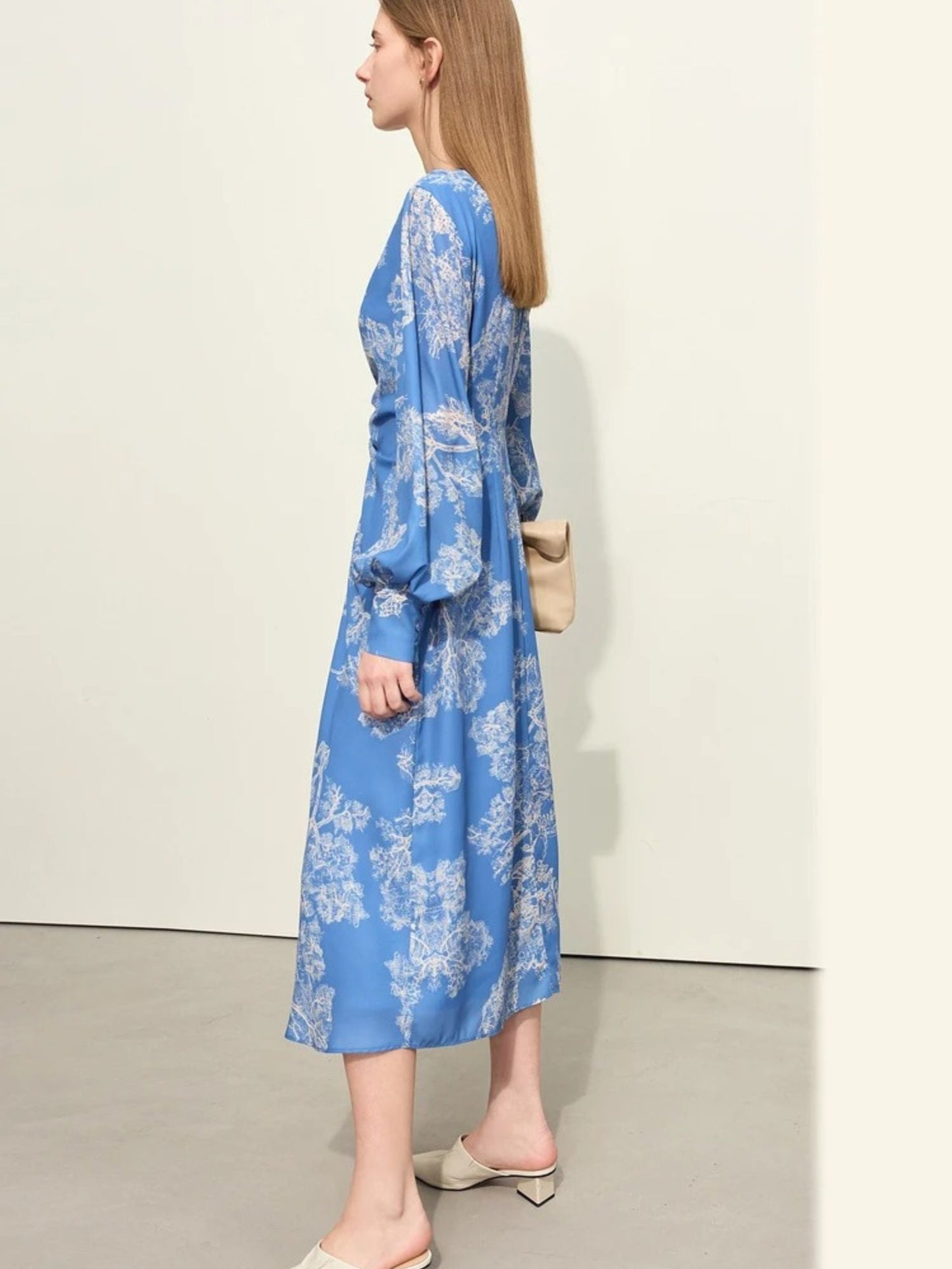 V-Ausschnitt Chiffon-Kleid mit Kordelzug und Laternenärmeln