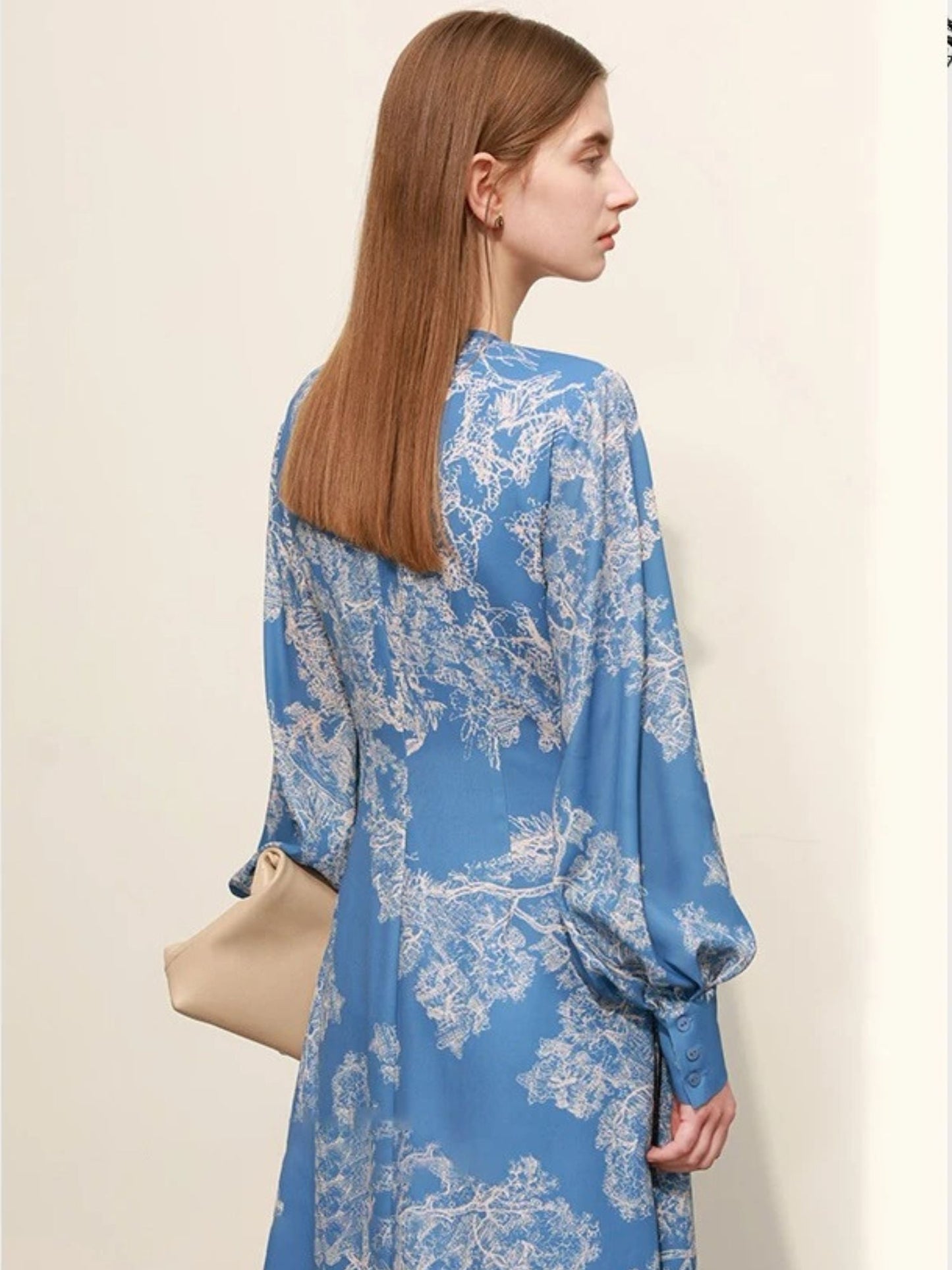 V-Ausschnitt Chiffon-Kleid mit Kordelzug und Laternenärmeln