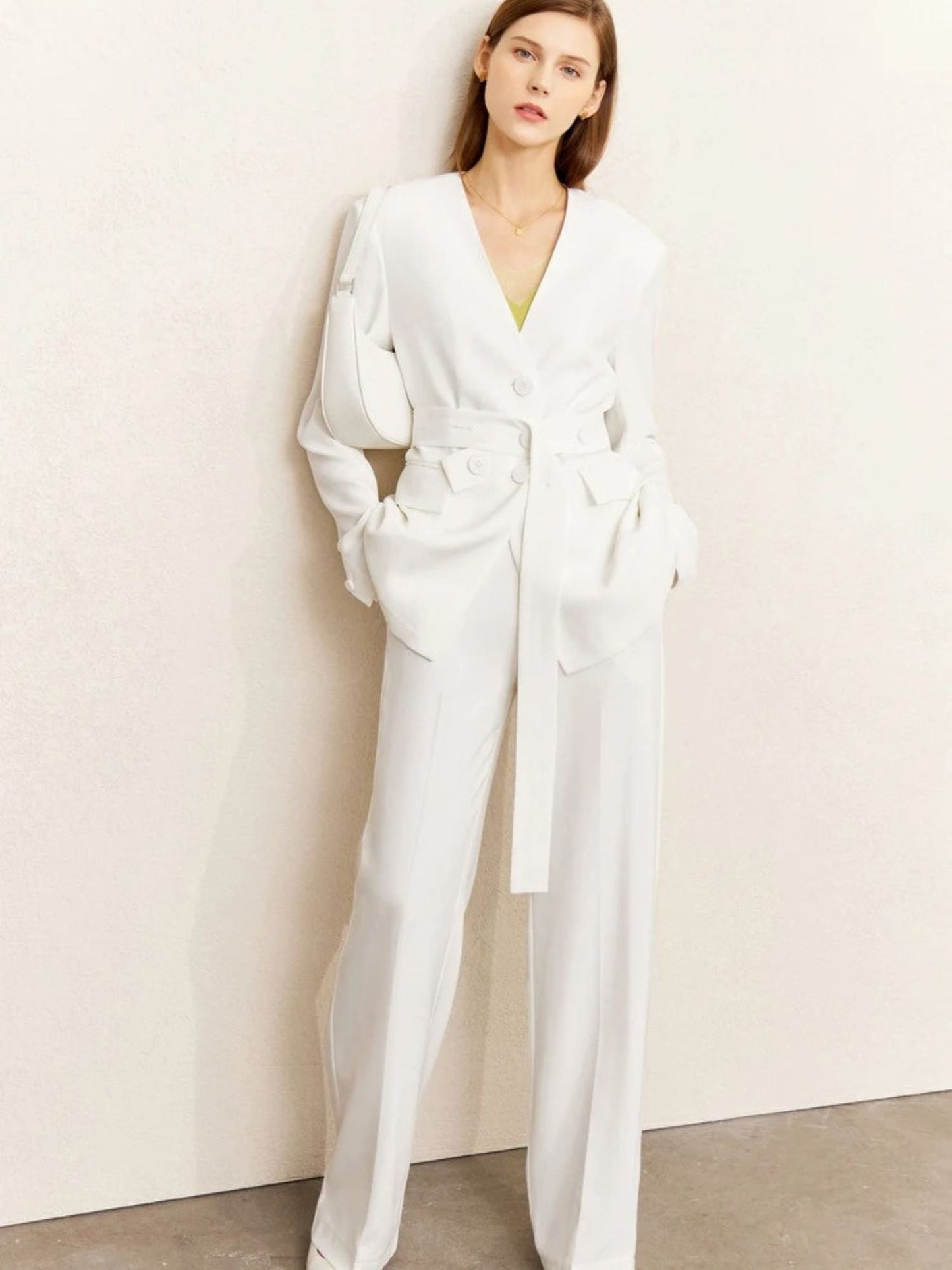 Minimalistischer V-Ausschnitt Blazer und Weitbein-Hose Set
