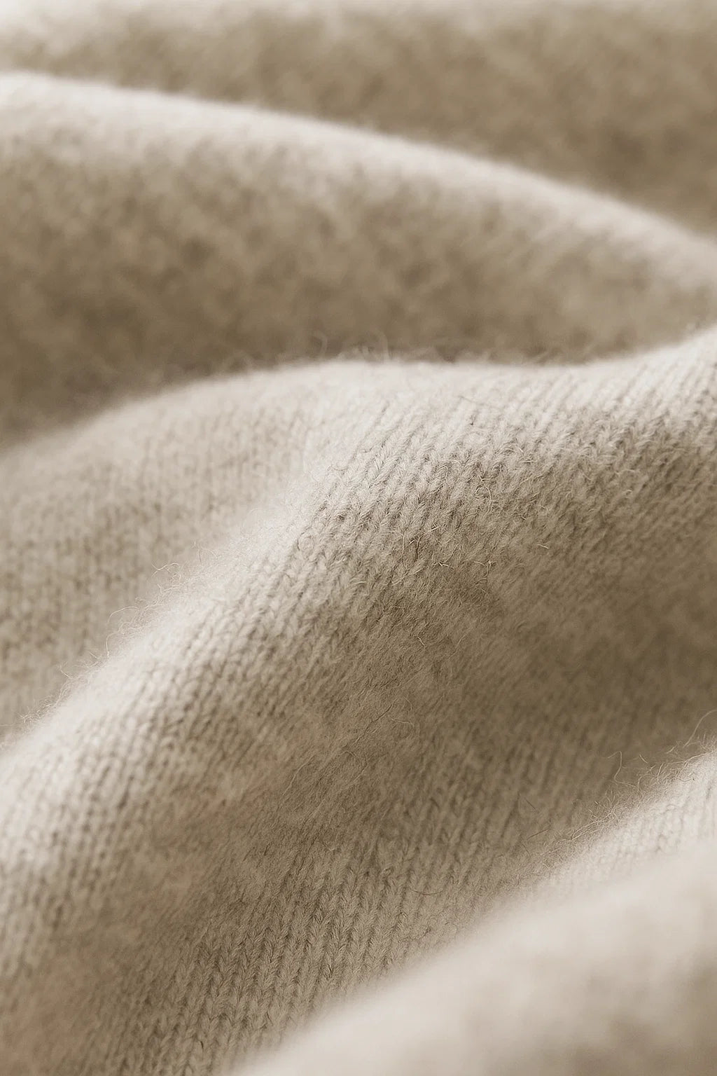 Herren Cardigan aus 100 % Merinowolle mit V-Ausschnitt – Klassische Strickmode in Schwarz, Khaki, Hellgrau und Dunkelgrau 2