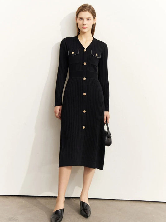 A-Linien Strickkleid mit V-Ausschnitt und Knopfdetails