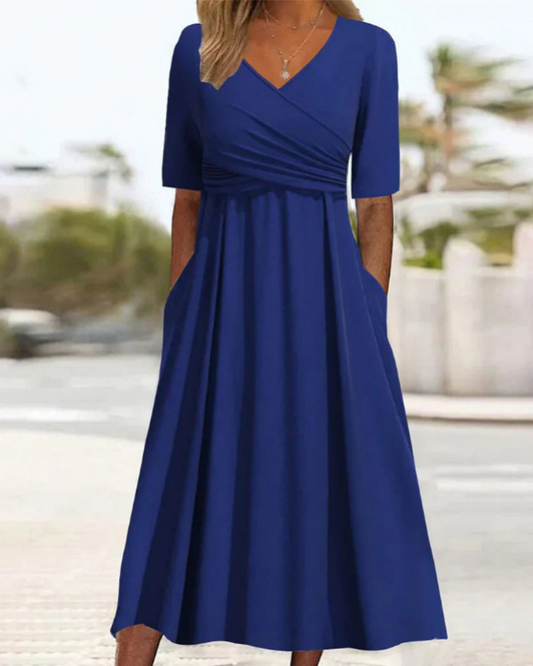 Alloura | Patchwork-Design, V-Ausschnitt, kurze Ärmel Kleid 0